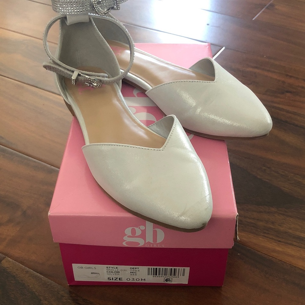 GB Girls Shimmering White Flats